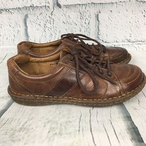 Born Brown Monona Lace Up Shoes So cute! Size 6.5